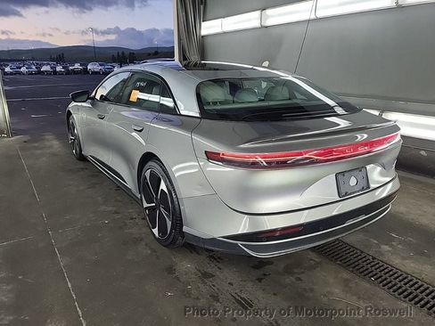 Used 2023 Lucid Air Grand Touring image 2