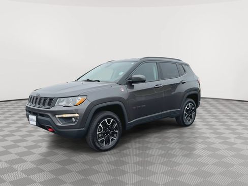 Used 2020 Jeep Compass Trailhawk AWD/4WD image 4