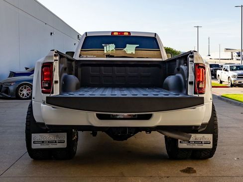 Used 2025 RAM 3500 Big Horn AWD/4WD image 9