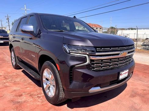 Used 2024 Chevrolet Tahoe Premier RWD image 3