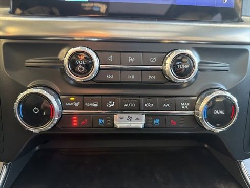 Used 2023 Ford F150 Lariat w/ Equipment Group 502A High image 21