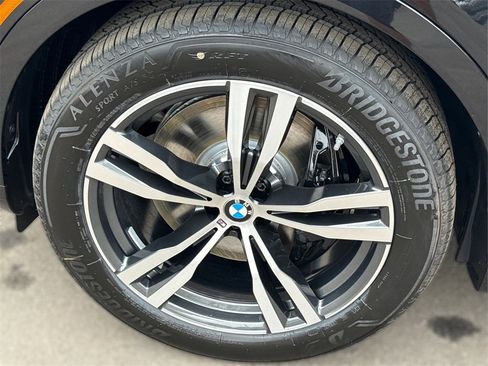 New 2026 BMW X7 M60i w/ Executive Package image 15