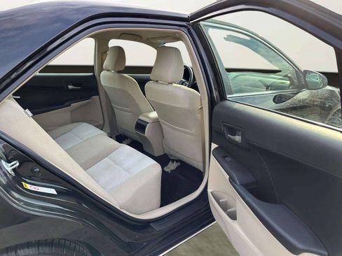 Used 2012 Toyota Camry LE image 16