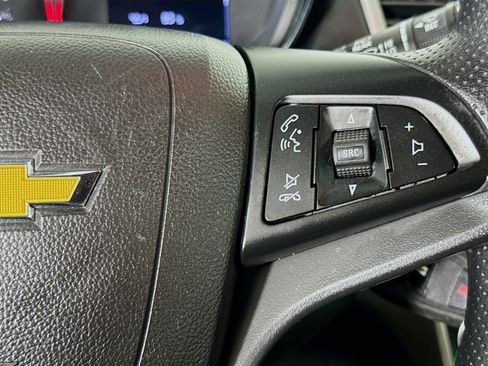Used 2020 Chevrolet Trax LS FWD image 11