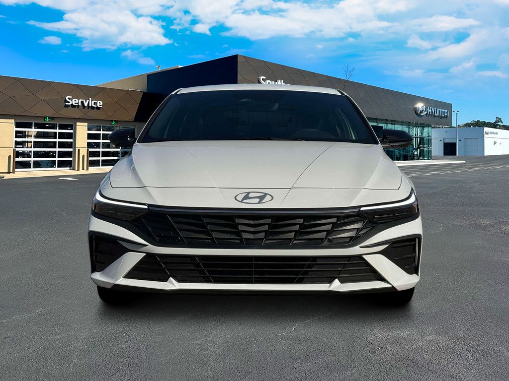New 2025 Hyundai Elantra SEL FWD image 13