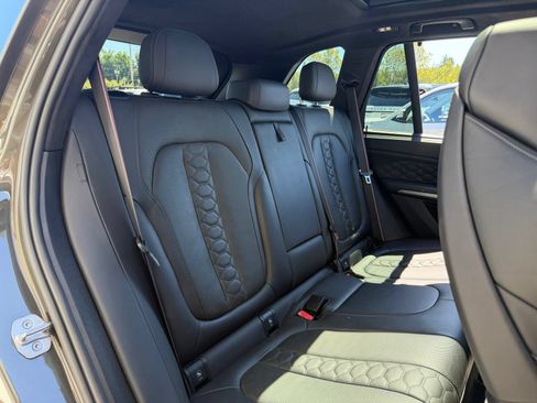 Used 2022 BMW X5 M w/ Competition Package 2 AWD/4WD image 19
