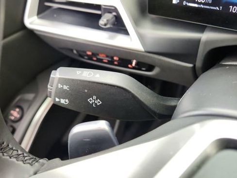 Used 2025 BMW 330i xDrive Sedan image 42