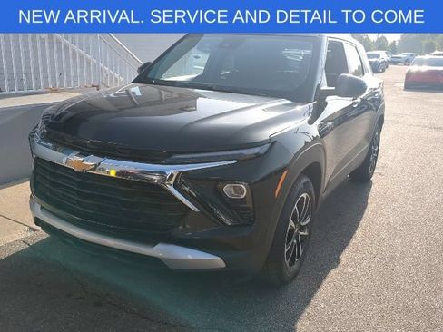 Certified 2026 Chevrolet TrailBlazer LT w/ Convenience Package FWD image 11