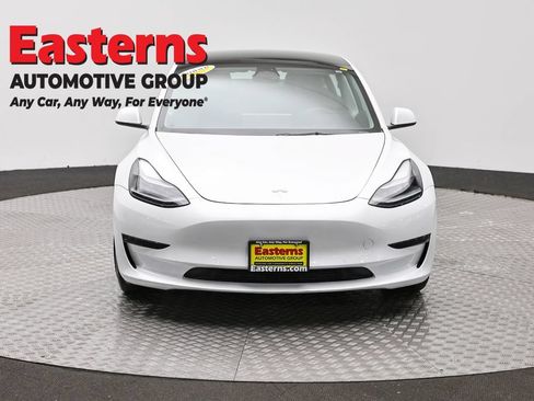 Used 2022 Tesla Model 3 RWD image 2