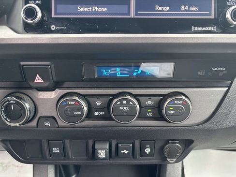 Used 2021 Toyota Tacoma TRD Sport image 28