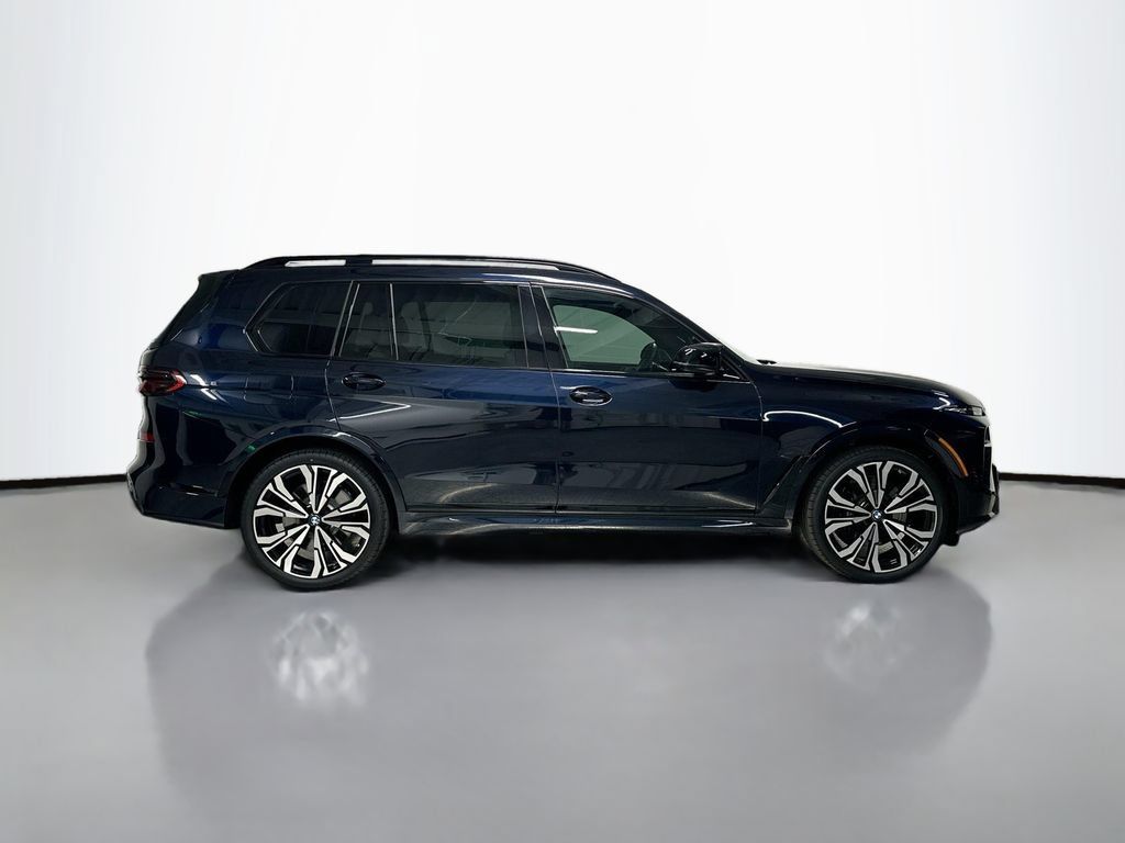 Used 2026 BMW X7 M60i AWD/4WD image 8