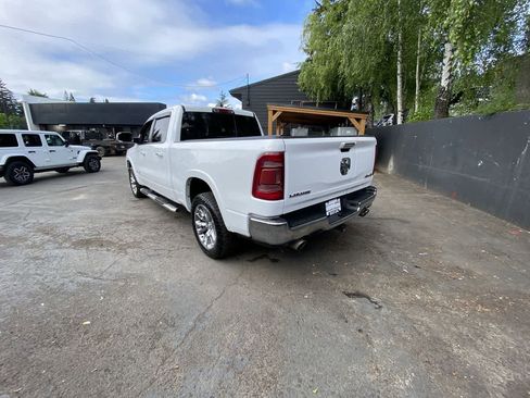 Used 2020 RAM 1500 Laramie AWD/4WD image 4