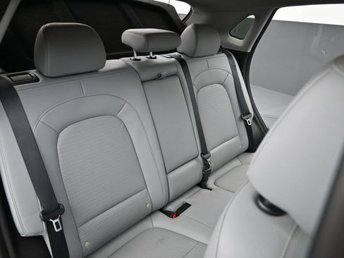 Used 2019 Hyundai Kona Ultimate FWD image 30