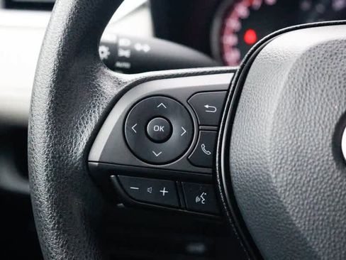 Used 2023 Toyota RAV4 XLE image 38