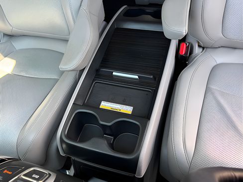 Used 2020 Honda Odyssey Elite image 51