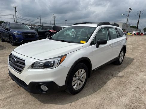 Used 2017 Subaru Outback 2.5i AWD/4WD image 1