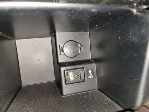 Used 2013 Toyota Camry XLE image 35