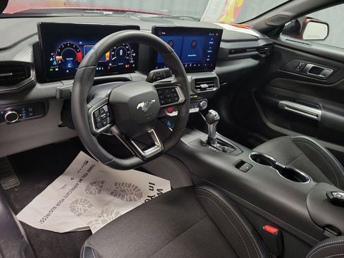 Used 2024 Ford Mustang Coupe image 13