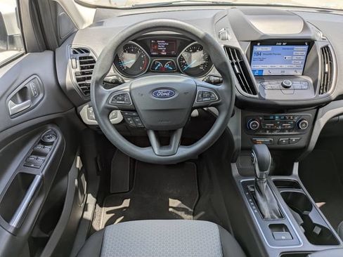 Used 2019 Ford Escape SE FWD image 16