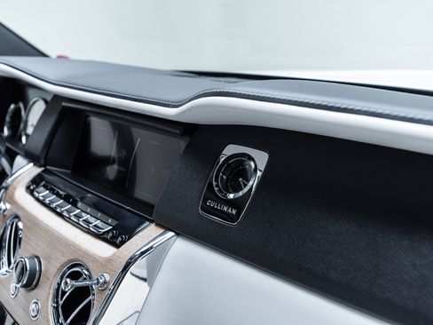 Used 2019 Rolls-Royce Cullinan AWD/4WD image 35