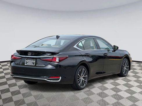Used 2023 Lexus ES 250 w/ Premium Package AWD/4WD image 2