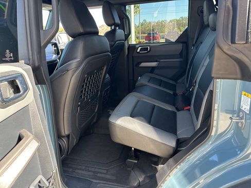 Used 2022 Ford Bronco Black Diamond image 15