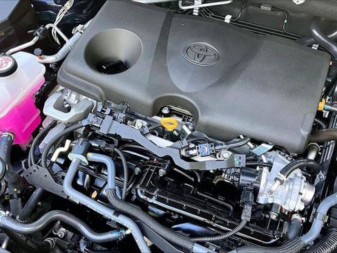 Certified 2025 Toyota RAV4 XLE w/ Convenience Package AWD/4WD image 32