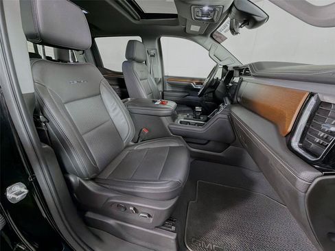 Used 2023 GMC Sierra 1500 Denali w/ Denali Reserve Package AWD/4WD image 31