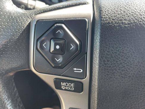 Used 2018 Toyota 4Runner Limited AWD/4WD image 23