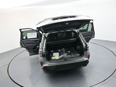 New 2026 Subaru Forester Premium image 38