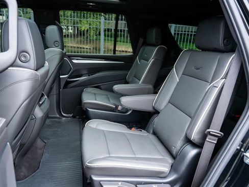 Used 2026 Cadillac Escalade Sport w/ LPO, ONYX Package AWD/4WD image 14