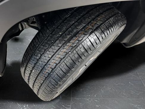 New 2026 Jeep Grand Cherokee L Limited w/ Luxury Tech Group II image 39