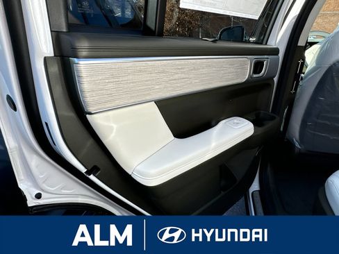 New 2025 Hyundai Santa Fe Calligraphy FWD image 22