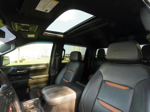 Used 2023 GMC Sierra 1500 AT4 w/ AT4 Premium Package image 24
