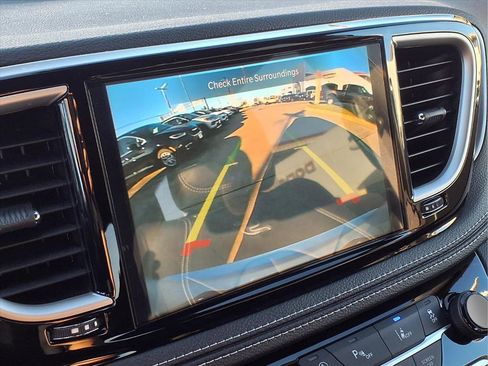 New 2026 Chrysler Pacifica Select w/ S Appearance Package image 13