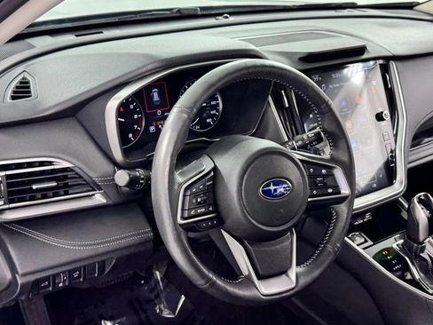Used 2025 Subaru Outback Limited AWD/4WD image 40