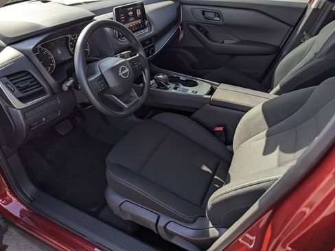 New 2026 Nissan Rogue S image 9