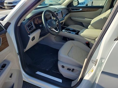New 2026 Volkswagen Atlas SE FWD image 18
