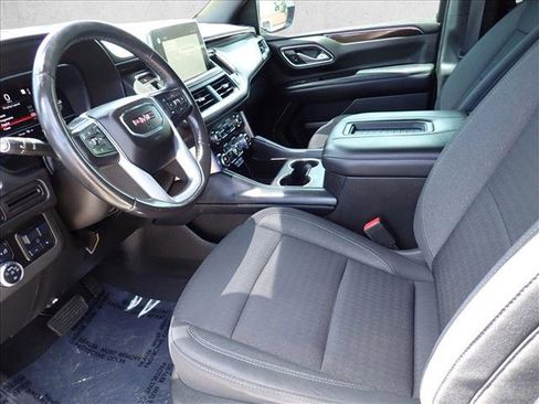 Used 2022 GMC Yukon XL SLE w/ Max Trailering Package AWD/4WD image 10