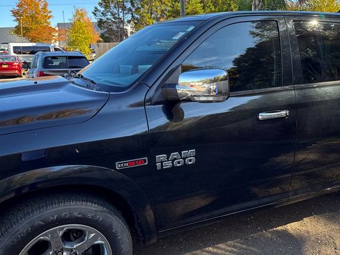 Used 2018 RAM 1500 Laramie w/ Convenience Group image 3