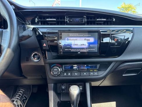 Used 2016 Toyota Corolla S Premium FWD image 21