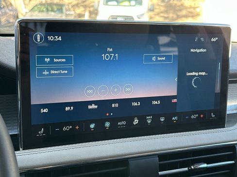 Used 2023 Lincoln Corsair Standard w/ Equipment Group 101A image 21