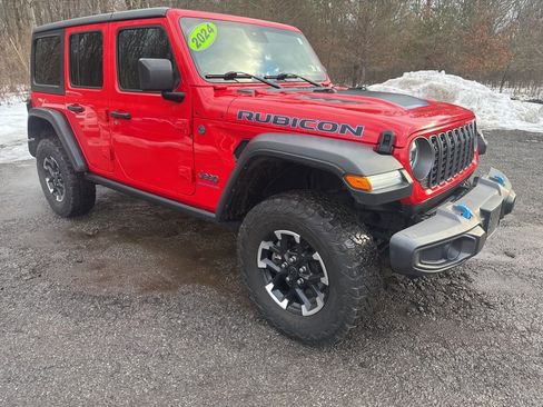 Used 2024 Jeep Wrangler Unlimited Rubicon 4xe AWD/4WD image 11
