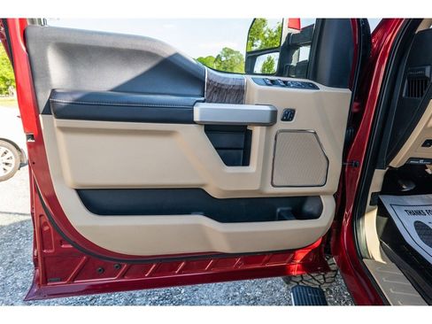 Used 2019 Ford F350 Lariat w/ Lariat Ultimate Package AWD/4WD image 18