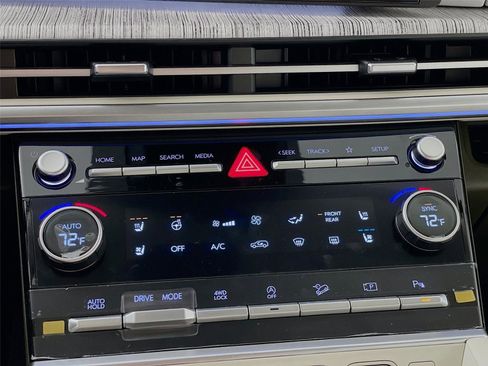 Used 2024 Hyundai Santa Fe Calligraphy AWD/4WD image 15