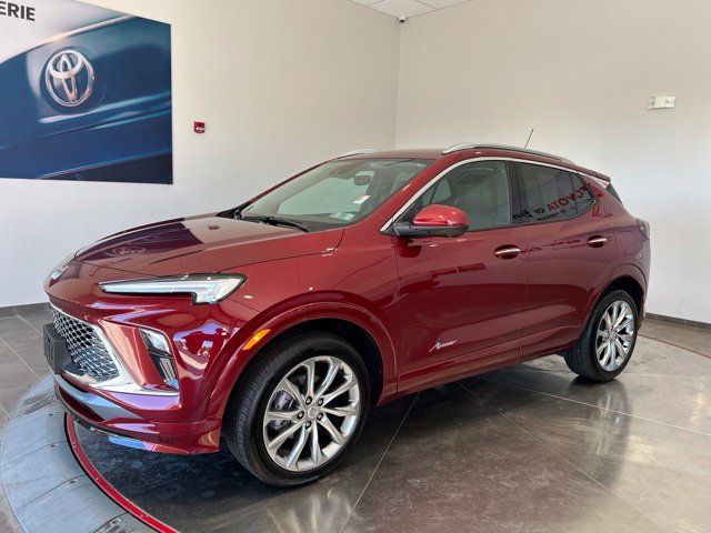 Used 2025 Buick Encore GX Avenir w/ Avenir Technology Package AWD/4WD image 3