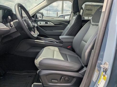 New 2026 Ford Explorer Active w/ Active Comfort Package RWD image 15