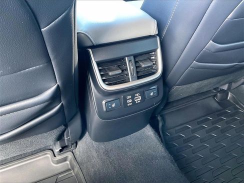 Used 2023 Subaru Outback Limited image 26