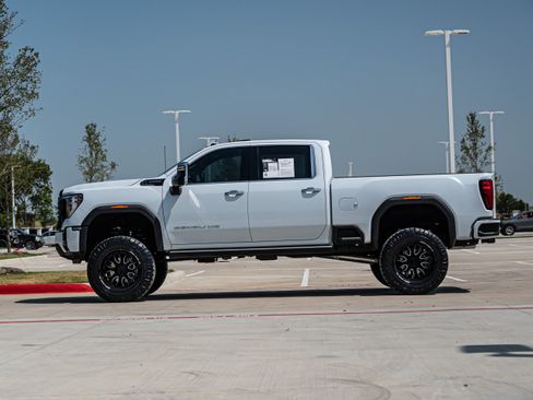 Used 2026 GMC Sierra 2500 Denali Ultimate AWD/4WD image 6