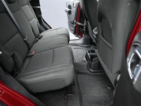 Used 2021 Jeep Wrangler Unlimited Sport AWD/4WD image 19